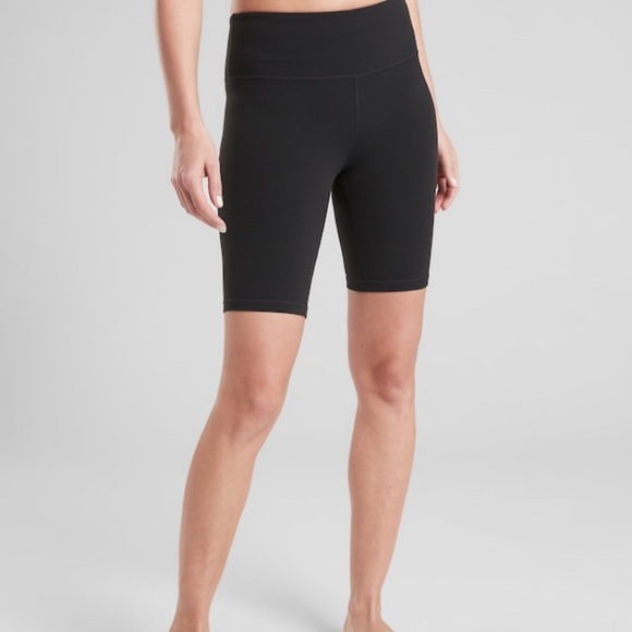 Athleta Pants - NWOT Athleta Elation 8" Short In Powervita